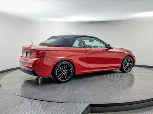 Used 2020 BMW 230i Convertible w/ M Sport Package image 32