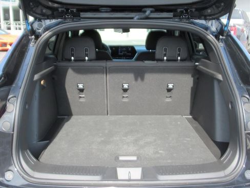 Certified 2024 Chevrolet Trax RS w/ Driver Confidence Package image 29