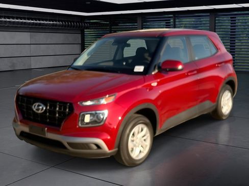 Used 2026 Hyundai Venue SE image 1