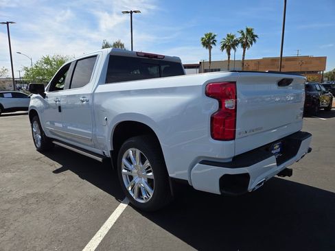 New 2026 Chevrolet Silverado 1500 High Country AWD/4WD image 3