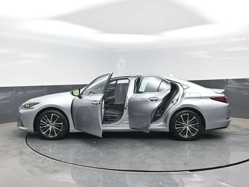 Used 2024 Lexus ES 350 w/ Premium Package FWD image 32