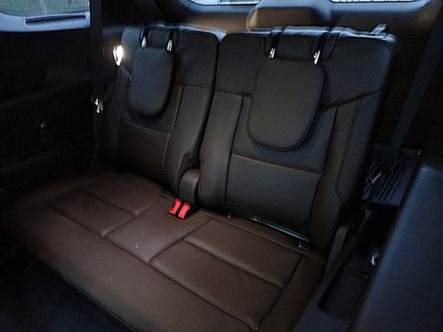 Used 2023 Ford Explorer King Ranch w/ Technology Package image 23