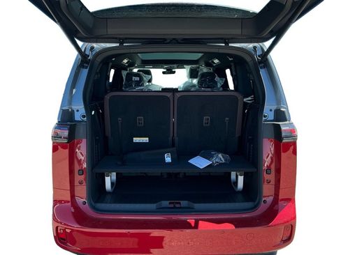 New 2025 Volkswagen ID. Buzz Pro S Plus AWD/4WD image 21