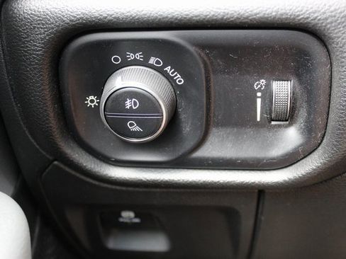 Used 2023 RAM 1500 Big Horn image 16