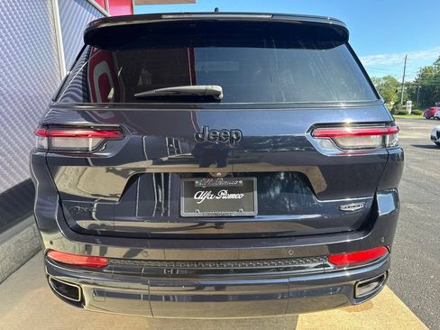 Used 2024 Jeep Grand Cherokee L Summit w/ High Altitude Package AWD/4WD image 10