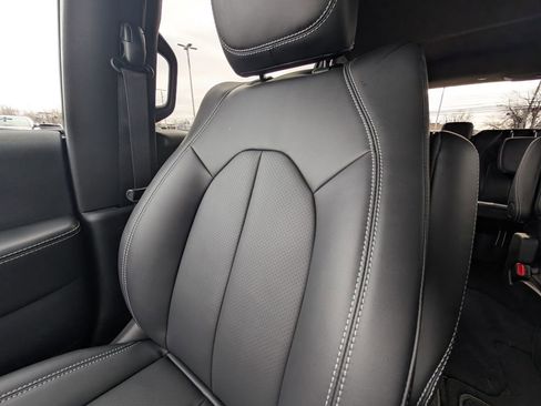 New 2026 Chrysler Voyager LX image 12