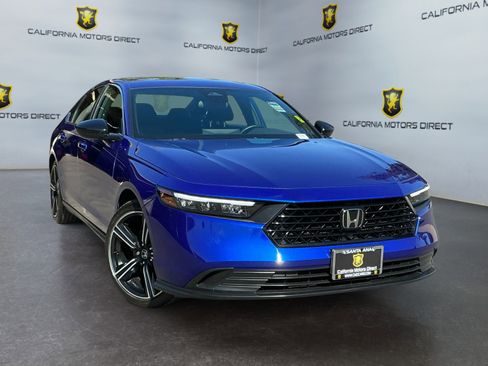 Used 2024 Honda Accord Sport image 3
