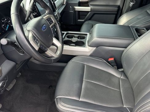 Used 2022 Ford F250 Lariat w/ Lariat Ultimate Package AWD/4WD image 10