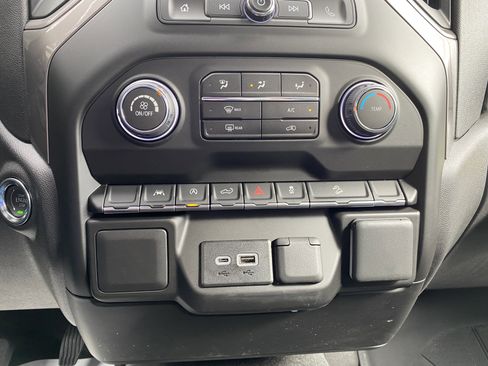 New 2026 Chevrolet Silverado 1500 Custom Trail Boss w/ LPO, Dark Essentials Package image 28