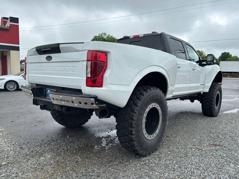 Used 2022 Ford F250 Lariat w/ Lariat Ultimate Package AWD/4WD image 17