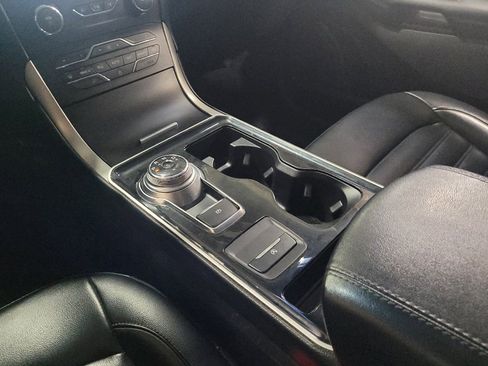 Used 2019 Ford Edge SEL w/ Equipment Group 201A AWD/4WD image 26