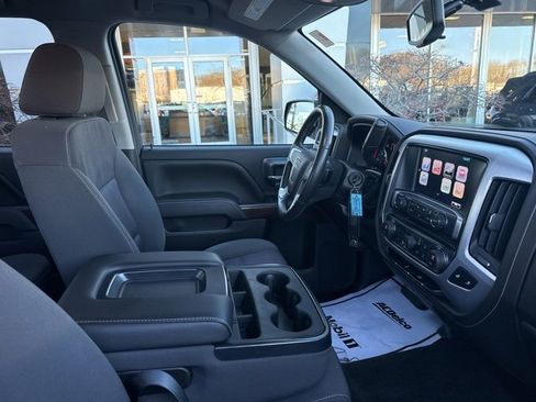 Used 2018 GMC Sierra 1500 SLE w/ SLE Value Package image 29