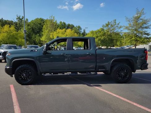 Used 2025 Chevrolet Silverado 2500 LT w/ Trail Boss Package AWD/4WD image 4