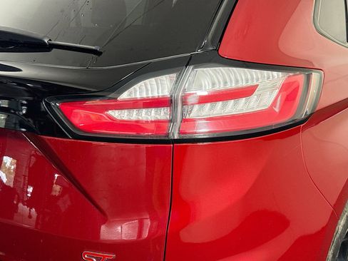 Used 2022 Ford Edge ST AWD/4WD image 34
