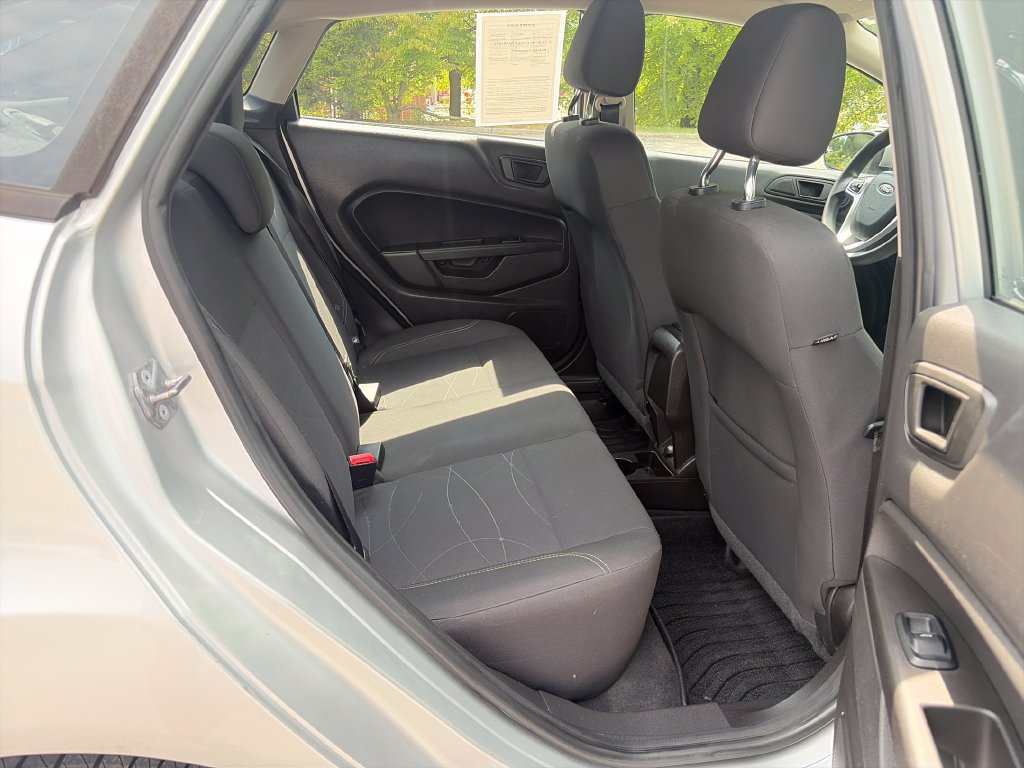 Used 2018 Ford Fiesta SE FWD image 35
