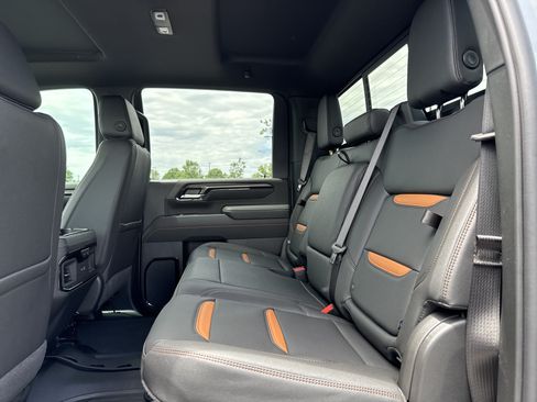 New 2026 GMC Sierra 2500 AT4 w/ AT4 Premium Plus Package AWD/4WD image 31