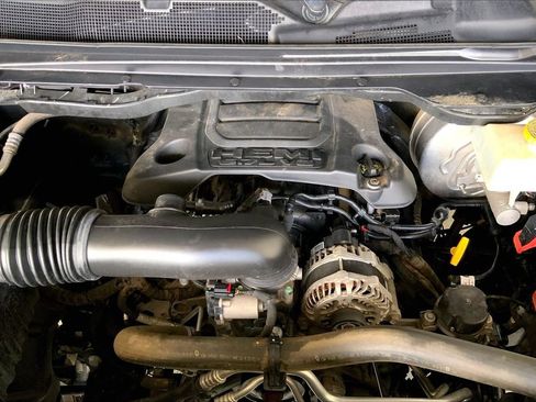 Used 2021 RAM 1500 Laramie AWD/4WD image 32