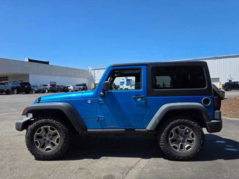 Used 2015 Jeep Wrangler Rubicon AWD/4WD image 4