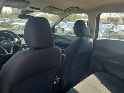 Used 2021 Nissan Kicks S image 12