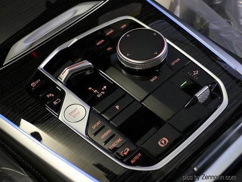 New 2026 BMW X5 xDrive50e w/ M Sport Package image 26