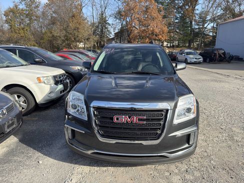 Used 2017 GMC Terrain SLE w/ Driver Alert Package I image 4