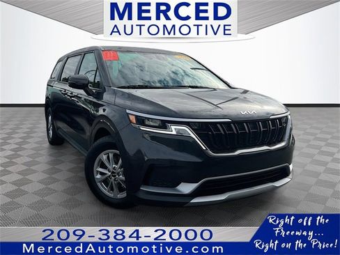 Used 2024 Kia Carnival LX image 1