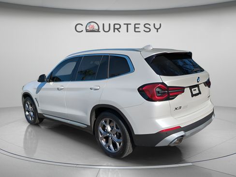 Used 2024 BMW X3 sDrive30i w/ Premium Package RWD image 5