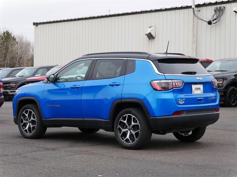 New 2025 Jeep Compass Limited image 2