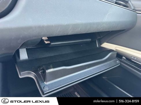 Used 2024 Lexus ES 350 w/ Premium Package image 39