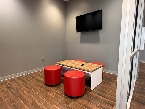 Used 2022 Chevrolet Trax LT w/ Redline Edition image 43