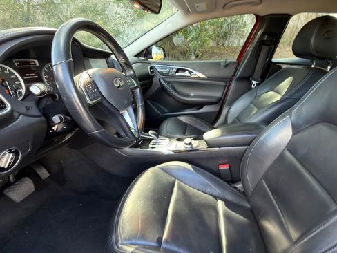 Used 2018 INFINITI QX30 AWD image 11