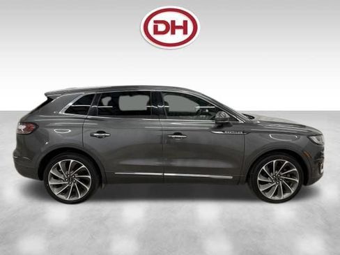 Used 2020 Lincoln Nautilus Reserve AWD/4WD image 2