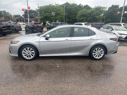 Used 2024 Toyota Camry LE FWD image 4