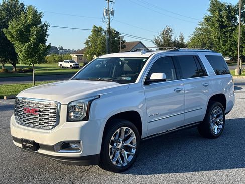 Used 2020 GMC Yukon Denali w/ Denali Ultimate Package AWD/4WD image 4