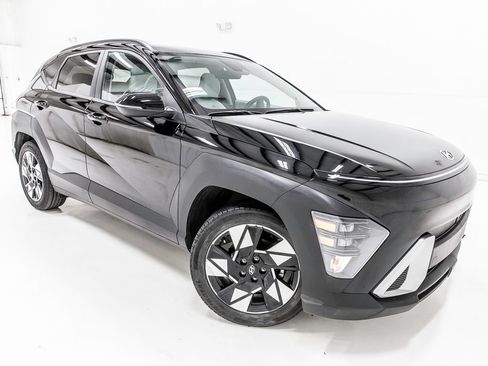 Used 2024 Hyundai Kona SEL FWD image 9