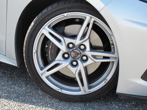 Used 2024 Chevrolet Corvette Stingray w/ Z51 Performance Package image 7