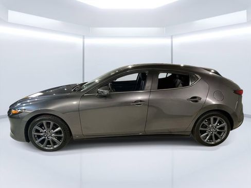 Used 2023 MAZDA MAZDA3 s FWD image 2