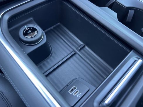 New 2026 Ford Expedition Active image 21