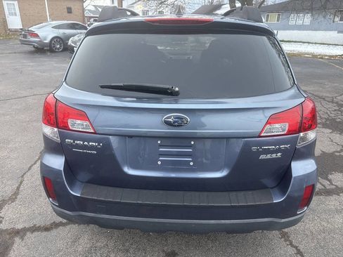 Used 2014 Subaru Outback 2.5i Premium image 9