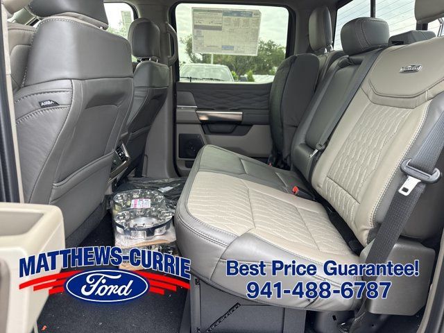 New 2026 Ford F250 Platinum w/ Platinum Plus Package AWD/4WD image 17