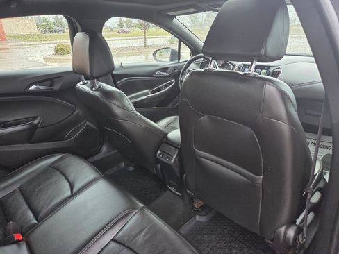 Used 2017 Chevrolet Cruze Premier FWD image 40