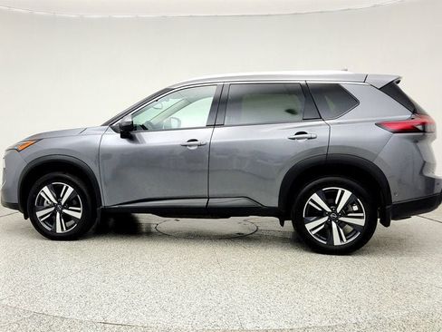 Used 2025 Nissan Rogue SL w/ Tech Package AWD/4WD image 8