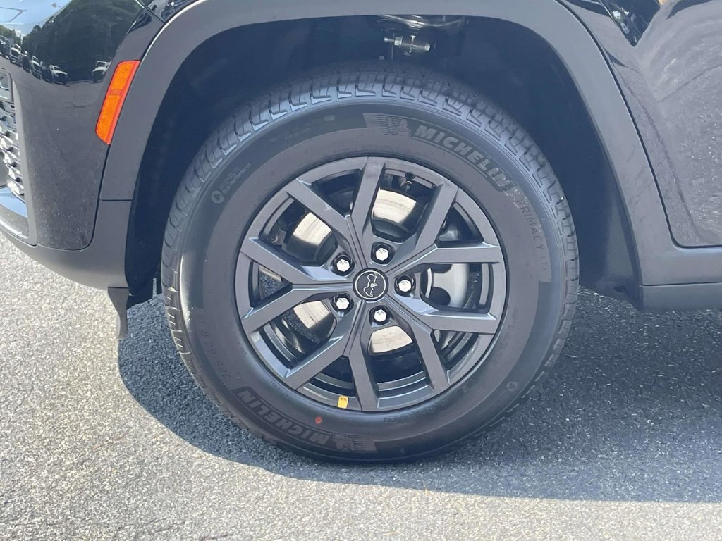 New 2027 Jeep Grand Cherokee 4WD image 11