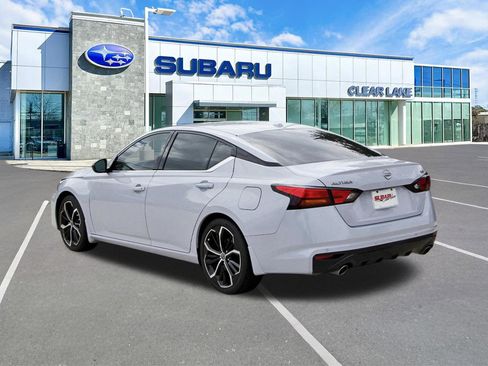 Used 2024 Nissan Altima 2.5 SR image 4