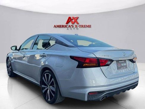 Used 2021 Nissan Altima 2.5 SR FWD image 3
