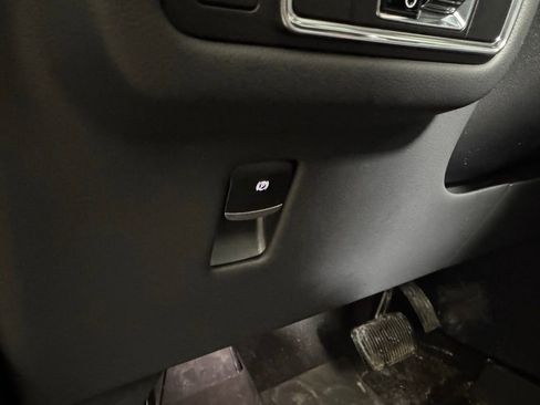 New 2025 Lincoln Nautilus Reserve w/ Jet Appearance Package image 35