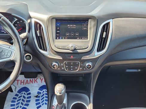 Used 2020 Chevrolet Equinox LT w/ Driver Convenience Package FWD image 18