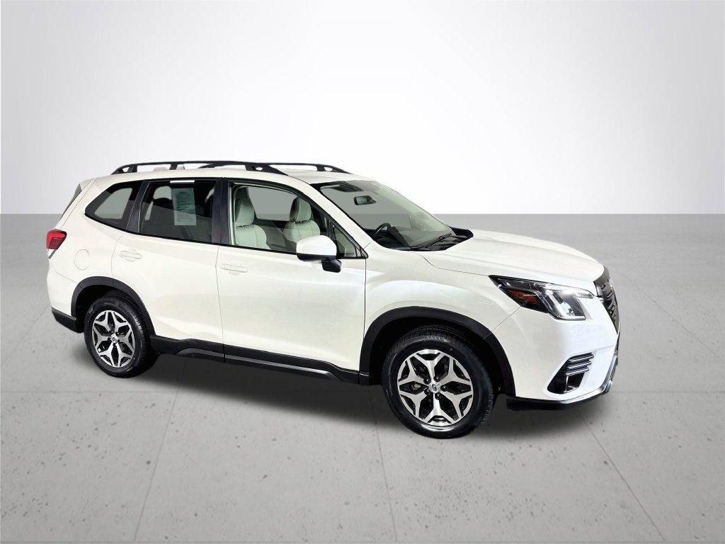 Certified 2023 Subaru Forester Premium AWD/4WD image 5