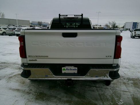 Used 2023 Chevrolet Silverado 3500 LTZ w/ LTZ Convenience Package image 6