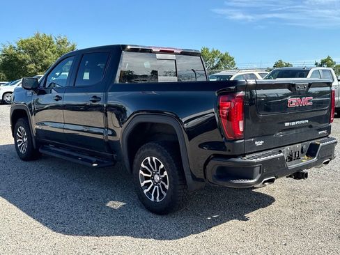 Used 2023 GMC Sierra 1500 AT4 w/ AT4 Premium Package AWD/4WD image 5